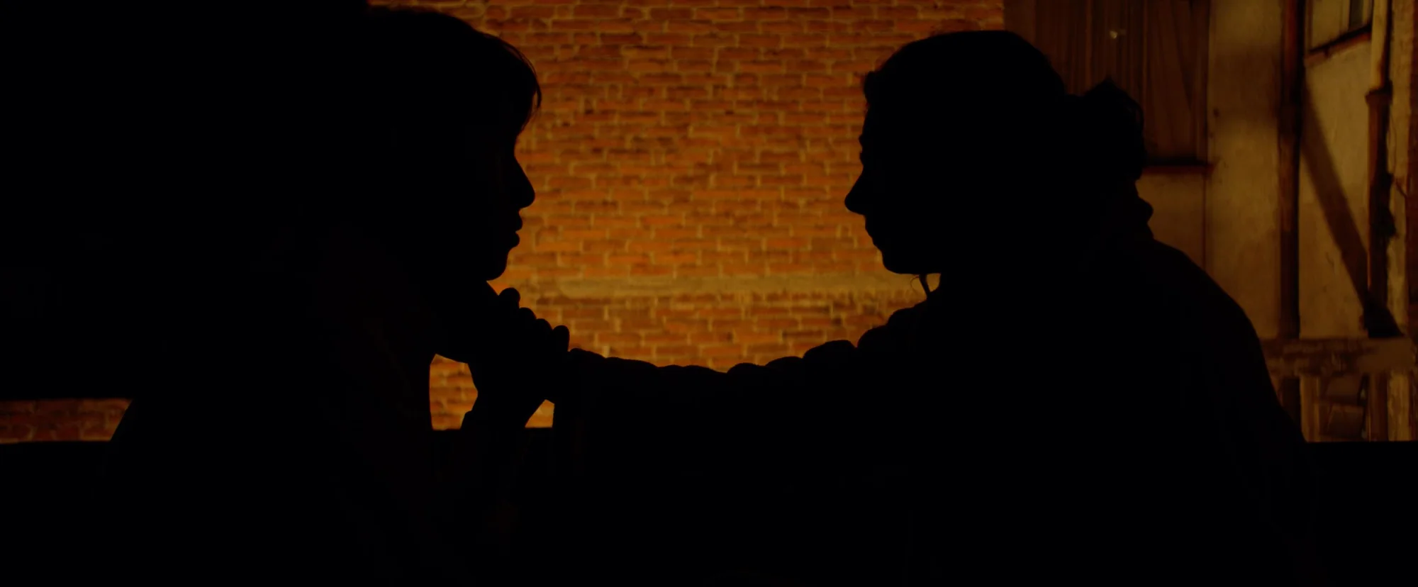 La Paradoja de la Soledad — film still
